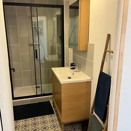 Chez Mimi, La Route Des Fruits *